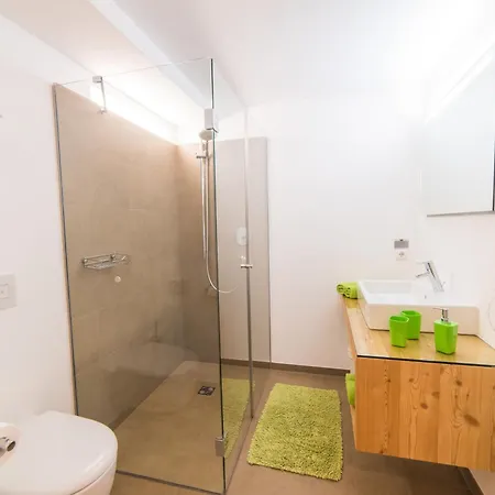Zum Hotell 3*