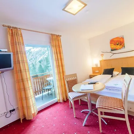 Zum Hotell 3*